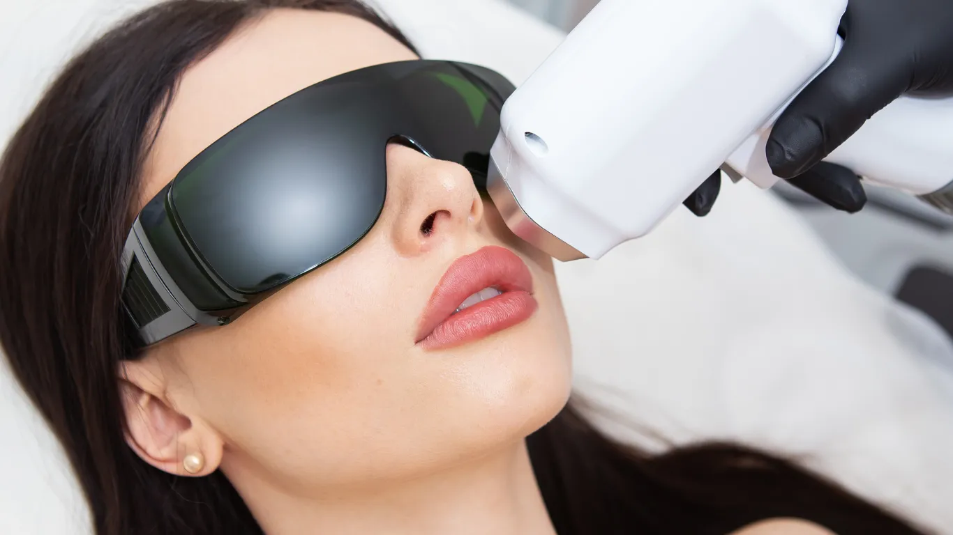 Visible results of fractional CO2 laser in skin rejuvenation