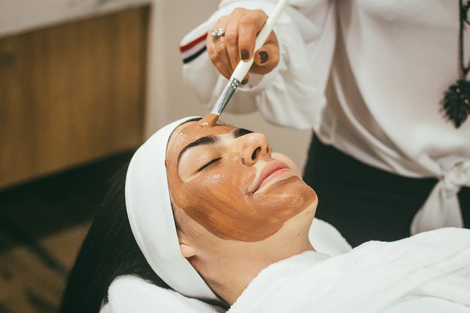 Tratamiento facial para mejorar lineas de expresion